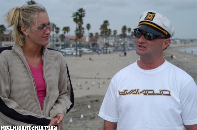 12P 12 pics and 1 movie of Stephanie from Captain Stabbin
