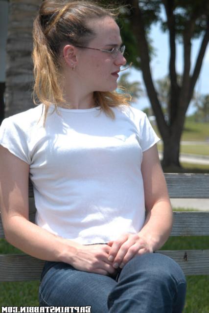 12P 12 pics and 1 movie of Tori from Captain Stabbin