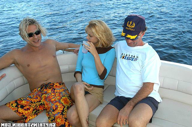12P 12 pics and 1 movie of Cynthia from Captain Stabbin