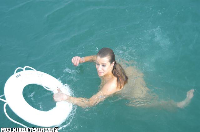 12P 12 pics and 1 movie of Brooke from Captain Stabbin
