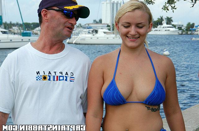 12P 12 pics and 1 movie of Andie from Captain Stabbin