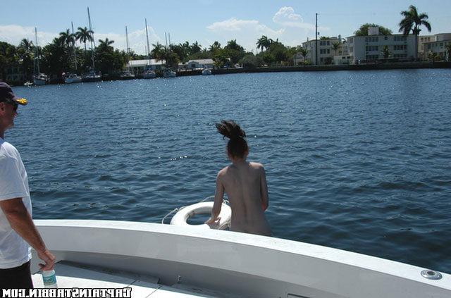 12P 12 pics and 1 movie of Miranda from Captain Stabbin