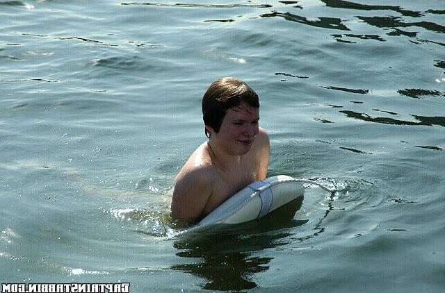 12P 12 pics and 1 movie of Robbie from Captain Stabbin