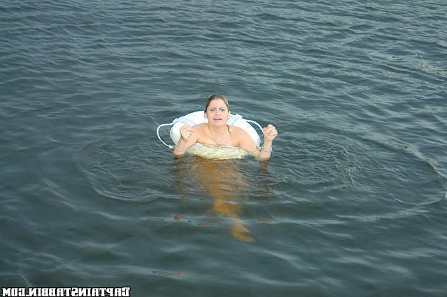 12P 12 pics and 1 movie of Gigi from Captain Stabbin