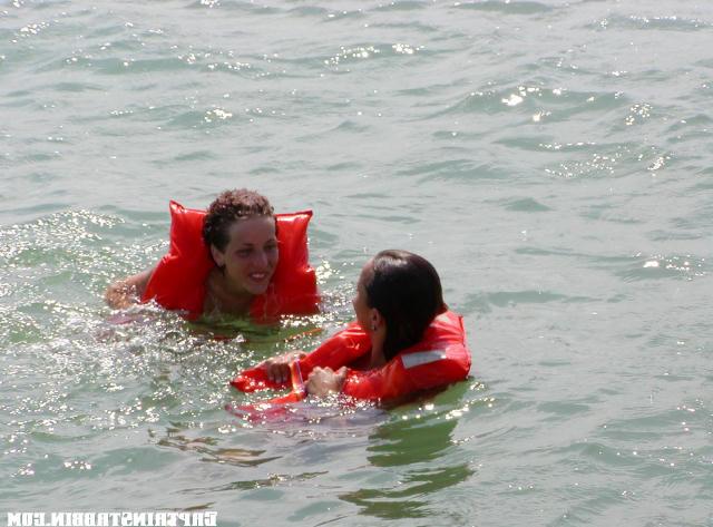 12P 12 pics and 1 movie of Monique from Captain Stabbin
