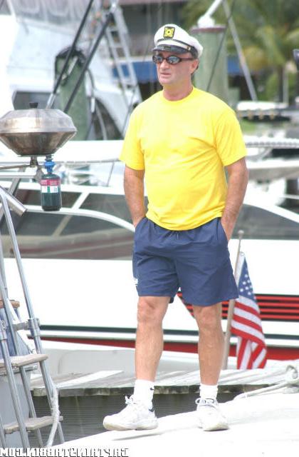 12P 12 pics and 1 movie of Austin from Captain Stabbin