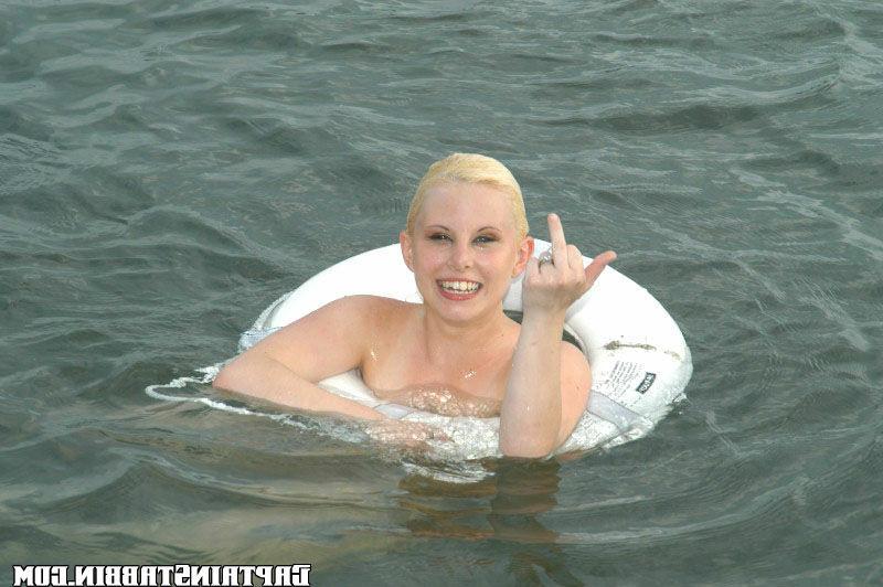 12P 12 pics and 1 movie of Nakia from Captain Stabbin