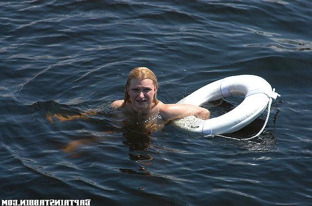 12P 12 pics and 1 movie of Kori from Captain Stabbin