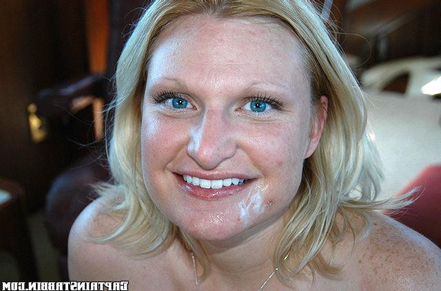 12P 12 pics and 1 movie of Kori from Captain Stabbin