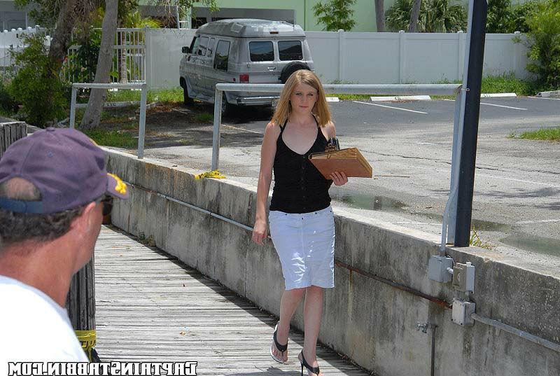 12P 12 pics and 1 movie of Shelly from Captain Stabbin