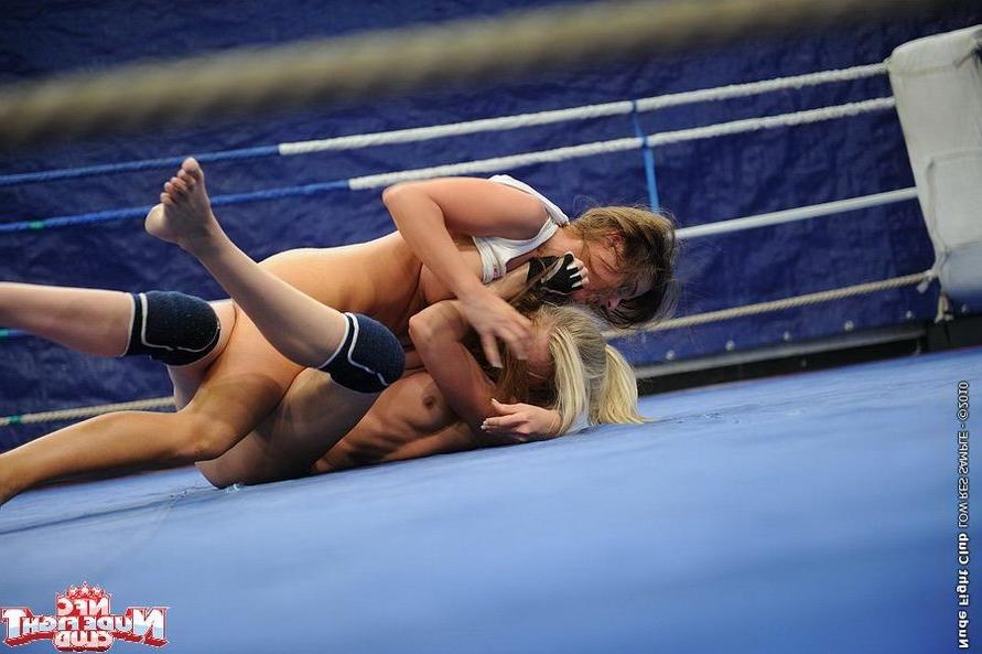 16P Angel Long and Chaty Heaven in lesbo fighting action