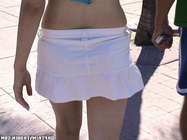 12P 12 pics and 1 movie of Heidi from Captain Stabbin