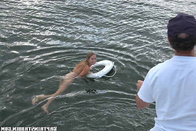 12P 12 pics and 1 movie of Savy from Captain Stabbin