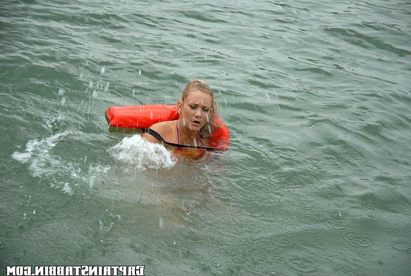 12P 12 pics and 1 movie of Sophia from Captain Stabbin