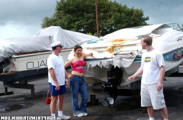 12P 12 pics and 1 movie of Jeanie from Captain Stabbin