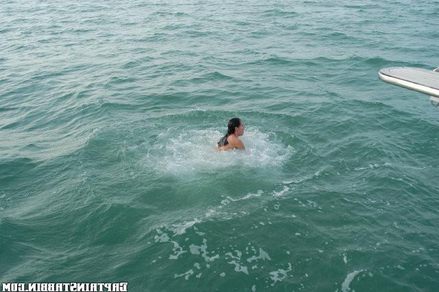 12P 12 pics and 1 movie of Carolyn from Captain Stabbin
