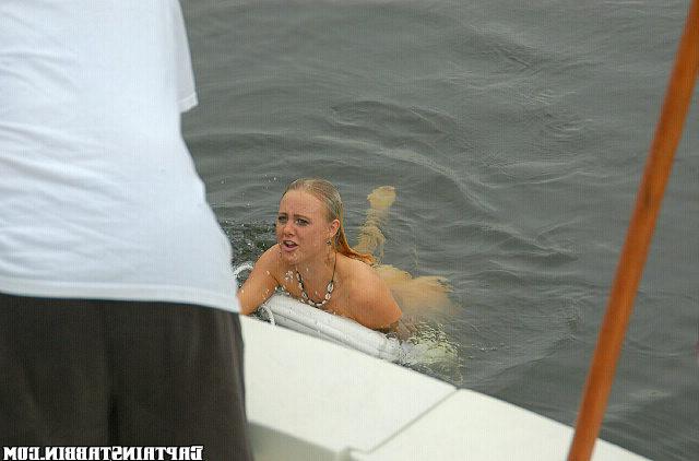 12P 12 pics and 1 movie of Alina from Captain Stabbin