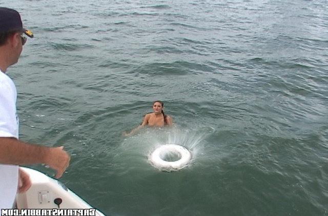 12P 12 pics and 1 movie of Alia from Captain Stabbin
