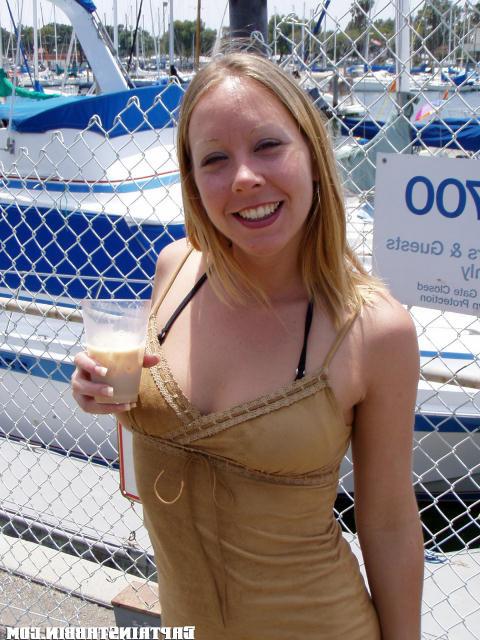 12P 12 pics and 1 movie of Julie from Captain Stabbin