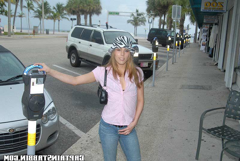 12P 12 pics and 1 movie of Sandi from Captain Stabbin