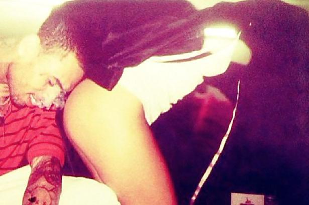 25P Rihanna High in Hawaii 