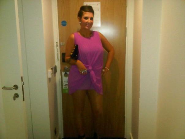 9P Facebook slag from birmingham 20 yr old non nude