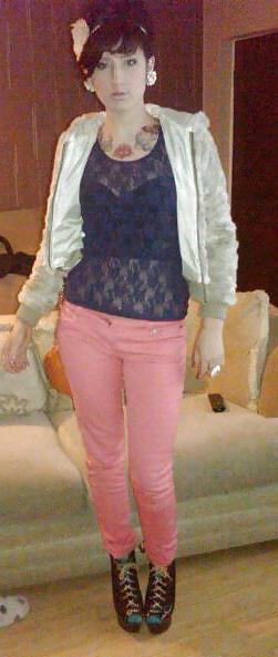 9P Facebook slag from birmingham 20 yr old non nude
