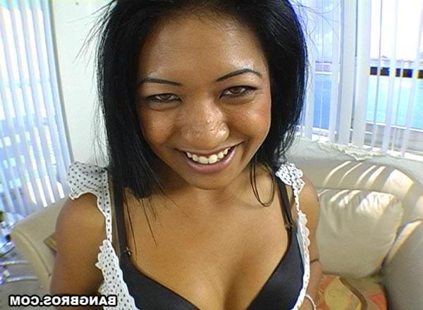 16P Did this asian amateur´s ass defeat this cock monster?