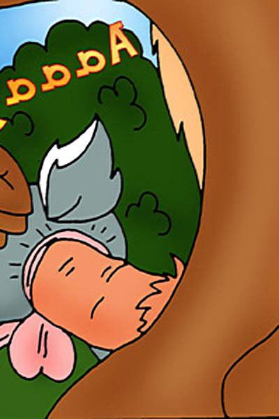 12P Tweety Bird riding Taz as getting her hole plugged