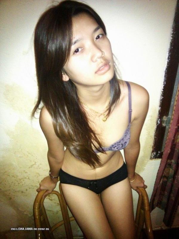10P Sexy non-nude pics from a slutty Asian amateur teen