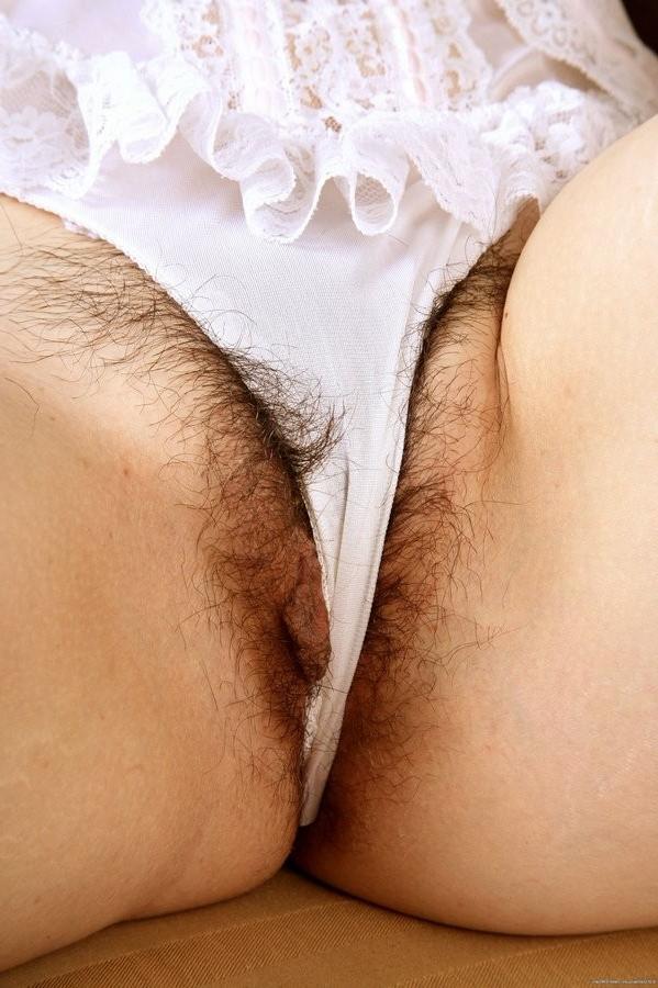 16P Hairy Asian Amateur Spreads In Silk White Lingerie