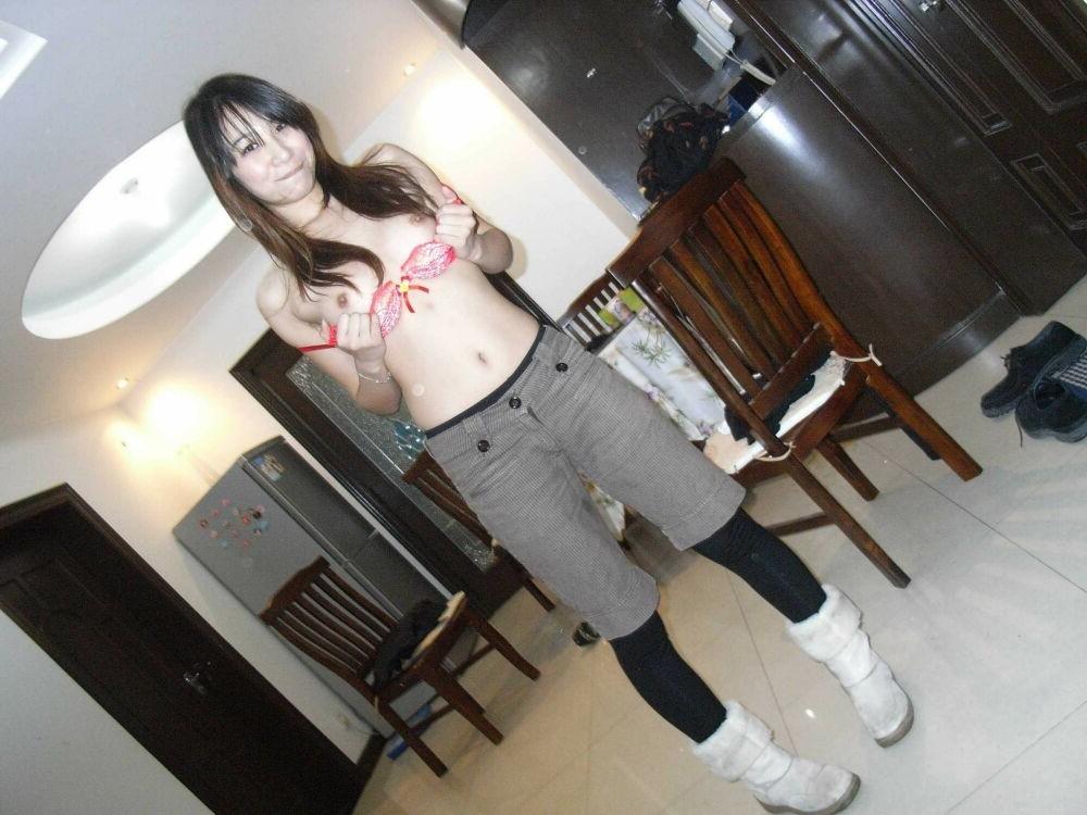 15P Asian gfs posing and fucking for the camera 2