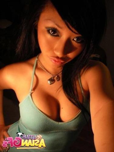10P Horny asian amateur teens get naked