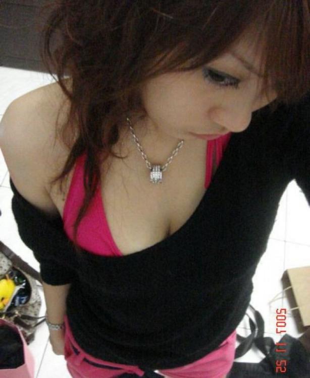 16P Mega oozing hot and delicious Asian girls posing naked