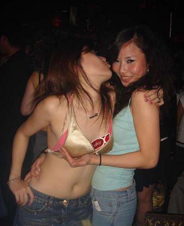 16P Mega oozing hot and delicious Asian girls posing naked