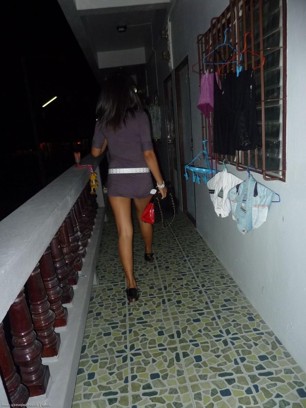 15P Hot Thai Whore Fucked With No Condom By A Crazy Sex Tourist Asian Slut