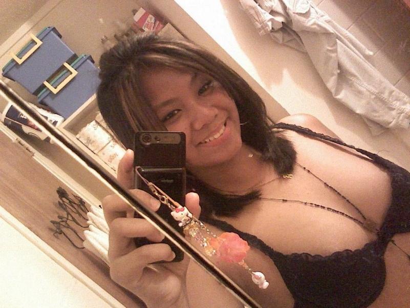 16P Mega oozing hot and delicious Asian girls posing naked