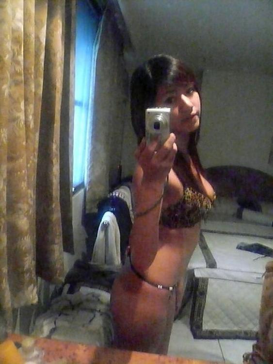 16P Mega oozing hot and delicious Asian girls posing naked