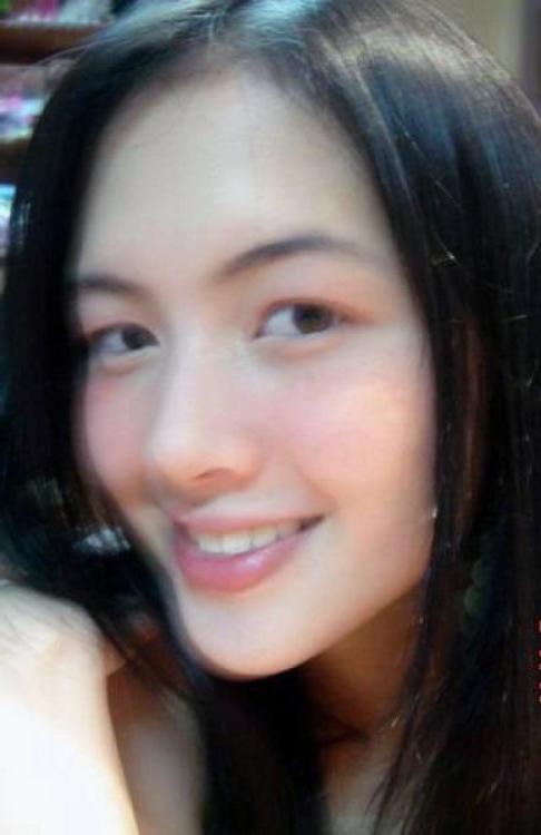 16P Mega oozing hot and delicious Asian girls posing naked