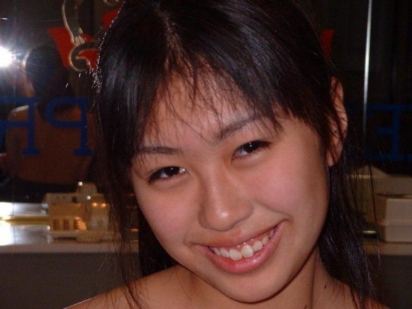 16P Mega oozing hot and delicious Asian girls posing naked