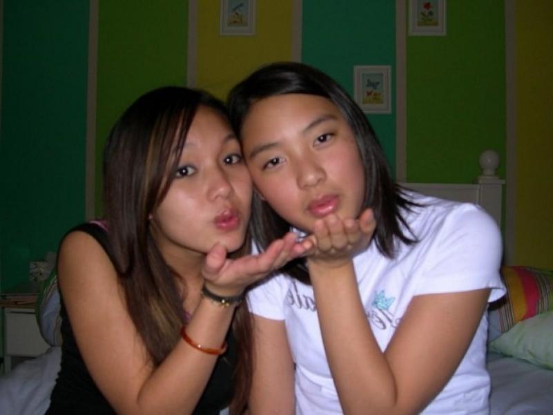 16P Nice selection of naughty and hot amateur asian babes