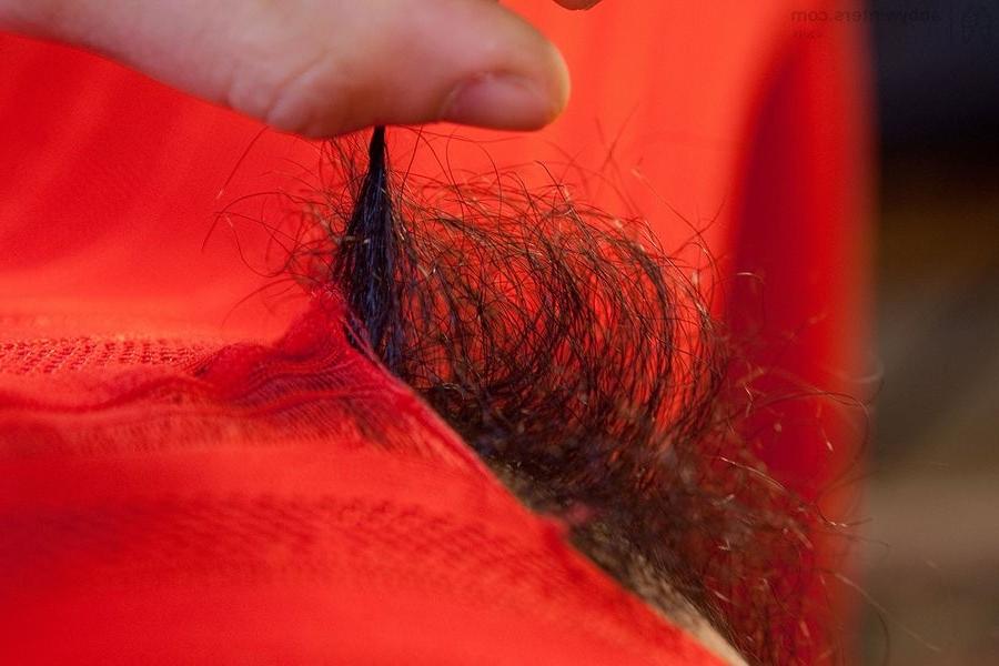 16P Hairy Asian Girl Tears Her Pantyhose To Show Her Muff