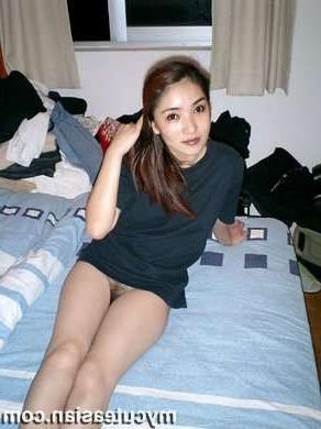15P Asian amateur girlfriends homemade photos