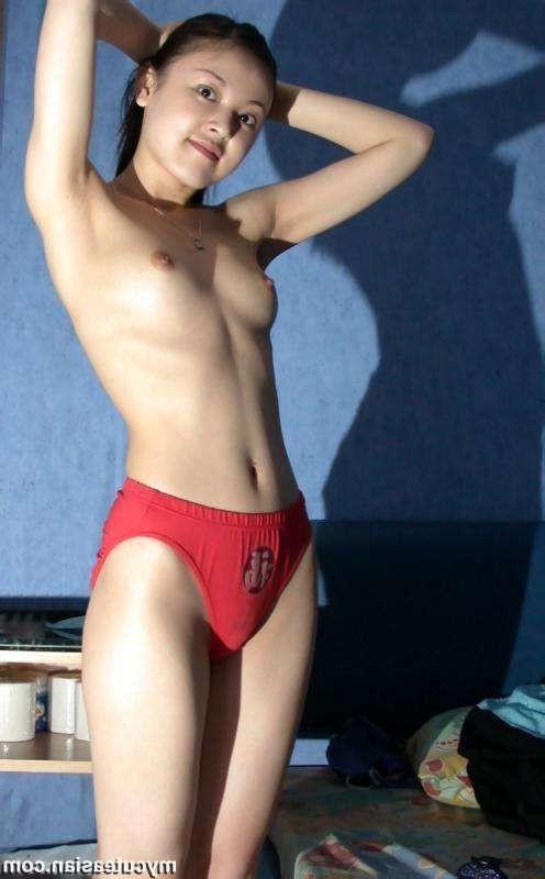 15P Asian amateur girlfriends homemade photos