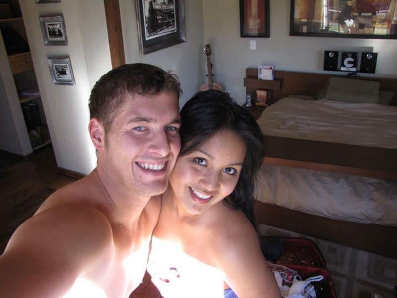 12P Shameless asian girlfriend blowing her boyfriend