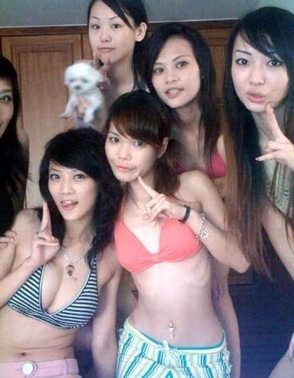 15P Homemade Asian amateur girlfriend social networking snapshots