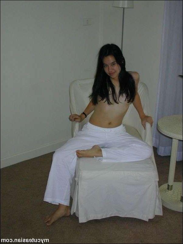 15P Asian amateur girlfriends homemade photos
