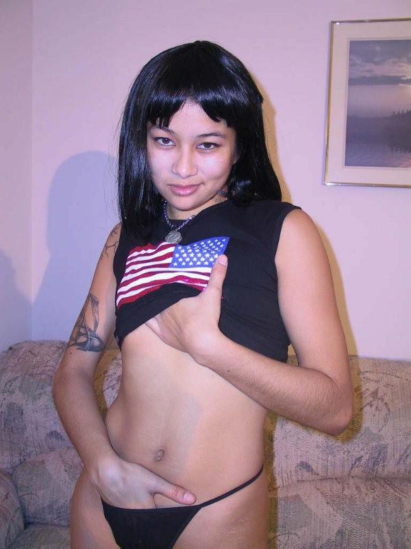 15P Hot slutty Asian amateur spreading