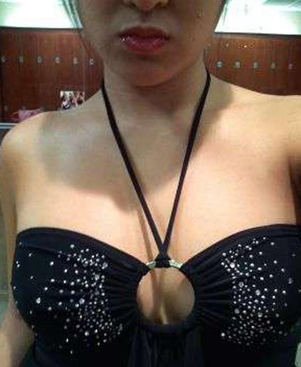 16P Naughty and hot selfpics taken by an amateur Asian chick