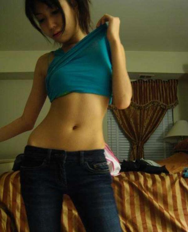 15P Little asian teen gfs posing for the camera